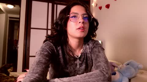 Snapshot of jupiter_sin_h chatting on June 5, 12:06 am Welcome to my new account online show from June 5, 12:06 am