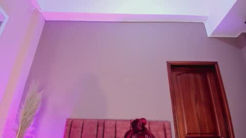 Snapshot of jupiterfoxxxx chatting on December 15, 9:52 pm Jupiter Fox online show from December 15, 9:52 pm