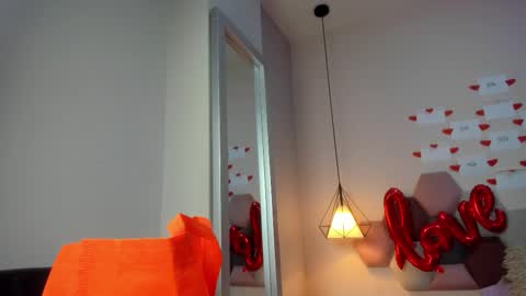 Snapshot of jupiterfoxxxx chatting on February 17, 12:51 am Jupiter Fox online show from February 17, 12:51 am