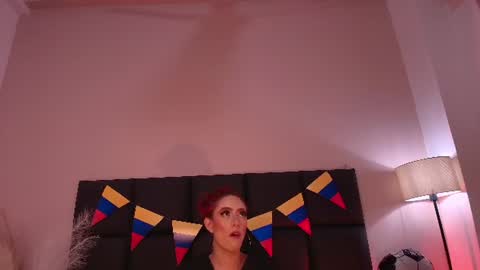 Snapshot of jupiterfoxxxx chatting on June 25, 12:32 am Jupiter Fox online show from June 25, 12:32 am