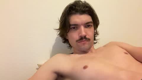 just_a_guy_with_a_big_cock online show from February 17, 8:59 pm