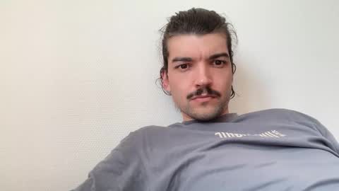 just_a_guy_with_a_big_cock online show from March 21, 12:43 pm