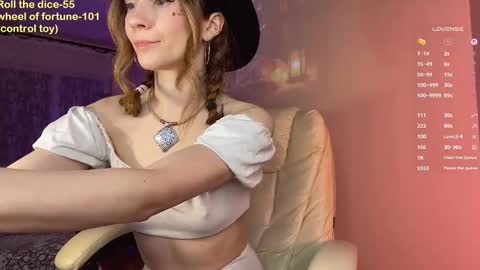 Snapshot of just_call_me_jess chatting on December 21, 6:48 pm Jessica I will be here on Tuesday November 26th online show from December 21, 6:48 pm