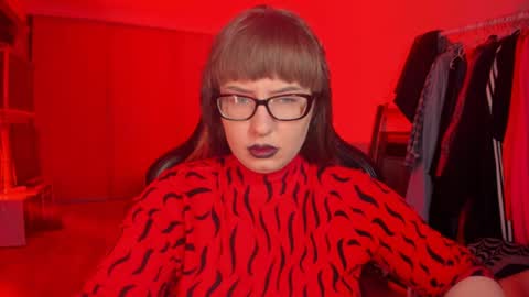 Nika and Mark online show from April 3, 1:47 am