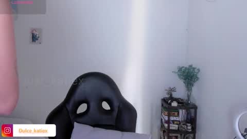 Sofia online show from March 25, 6:03 pm