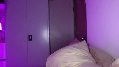 Snapshot of just_marjorie69 chatting on March 6, 2:18 pm Be you online show from March 6, 2:18 pm