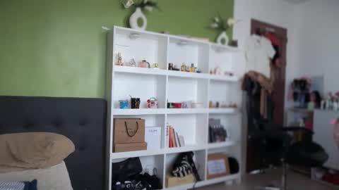 Snapshot of just_marjorie69 chatting on February 12, 1:55 am Be you online show from February 12, 1:55 am