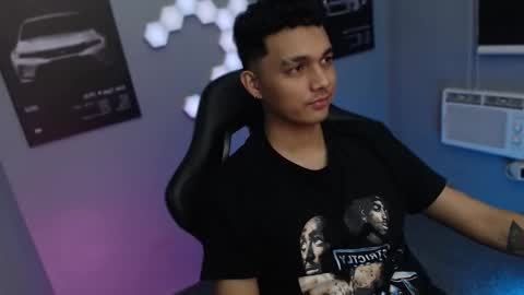 Snapshot of justagamerxxx chatting on September 26, 10:41 am Rhys online show from September 26, 10:41 am