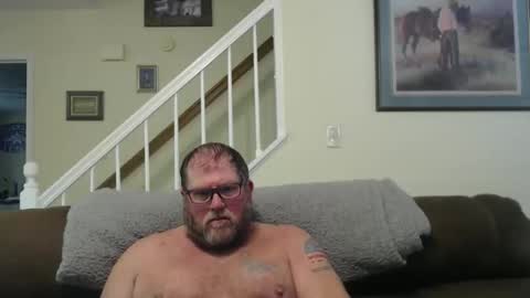 Snapshot of justaguyandnaked chatting on May 16, 6:07 pm justaguyandnaked online show from May 16, 6:07 pm
