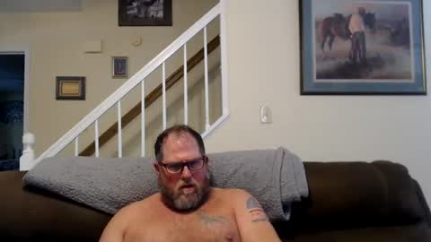 Snapshot of justaguyandnaked chatting on June 17, 8:54 pm justaguyandnaked online show from June 17, 8:54 pm