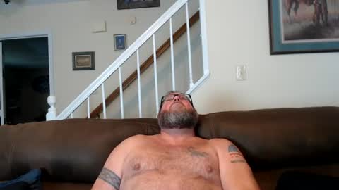 Snapshot of justaguyandnaked chatting on August 6, 8:22 pm justaguyandnaked online show from August 6, 8:22 pm