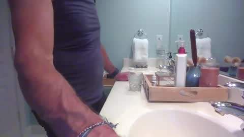 Snapshot of justanotherdadbod2025 chatting on April 24, 2:47 am justanotherdadbod2025 online show from April 24, 2:47 am