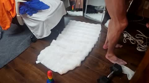 Snapshot of justaskforbiga chatting on October 24, 6:43 am Tohiptwoquit online show from October 24, 6:43 am