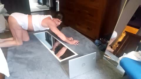 Snapshot of justaskforbiga chatting on November 24, 7:24 pm Tohiptwoquit online show from November 24, 7:24 pm