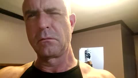 Snapshot of justaskforbiga chatting on January 11, 11:59 am Tohiptwoquit online show from January 11, 11:59 am