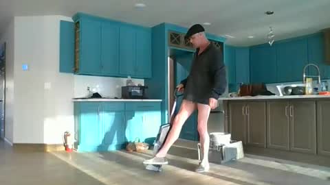 Snapshot of justaskforbiga chatting on March 1, 1:02 pm Tohiptwoquit online show from March 1, 1:02 pm