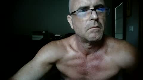 Snapshot of justaskforbiga chatting on July 1, 4:40 pm Tohiptwoquit online show from July 1, 4:40 pm