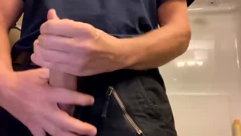 Snapshot of justatroll30 chatting on November 4, 11:15 pm justatroll30 online show from November 4, 11:15 pm