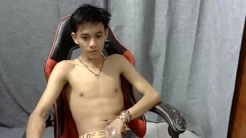 Snapshot of justcallme_jade chatting on April 5, 11:29 am Jade online show from April 5, 11:29 am