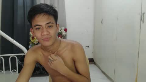Snapshot of justcallme_jade chatting on May 19, 4:52 am Jade online show from May 19, 4:52 am
