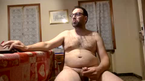Snapshot of justforsmoke chatting on July 3, 8:04 pm justforsmoke online show from July 3, 8:04 pm