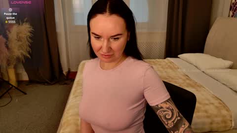 Miss Grace online show from April 3, 4:43 am