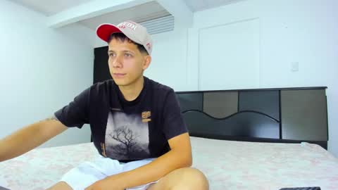 Snapshot of justin_biker chatting on September 12, 9:48 pm justin_biker online show from September 12, 9:48 pm