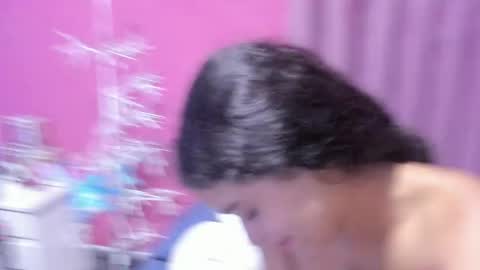 Snapshot of justin_jazmin chatting on December 19, 2:56 am JUSTIN Y JAZMIN online show from December 19, 2:56 am