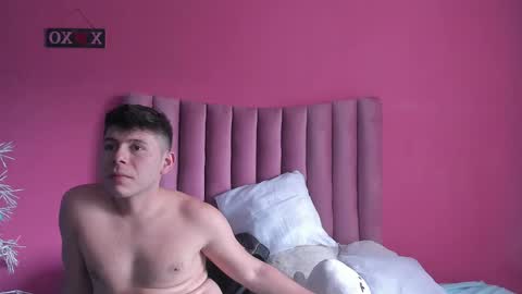 Snapshot of justin_jazmin chatting on January 9, 7:50 pm JUSTIN Y JAZMIN online show from January 9, 7:50 pm