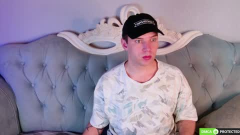 Snapshot of justin_reed chatting on April 28, 8:08 am Arthur online show from April 28, 8:08 am