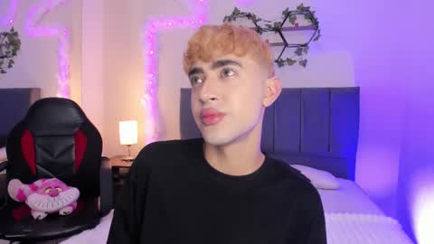 Justin online show from October 28, 11:36 am