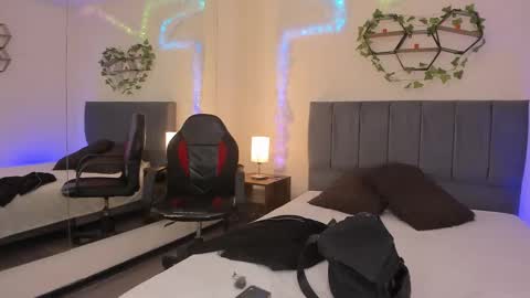 Justin online show from February 26, 11:20 am