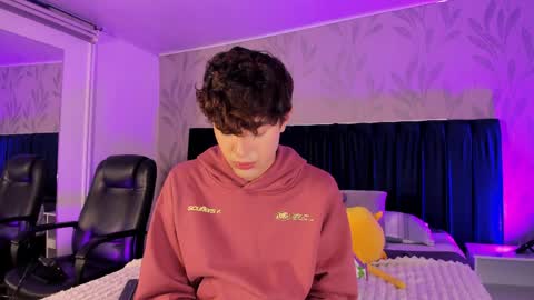 Justin online show from April 5, 12:52 am