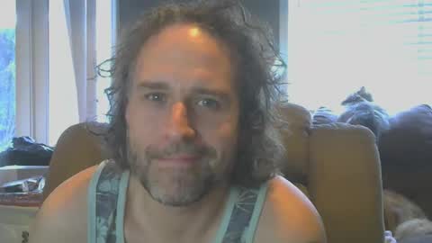 Snapshot of justincase9339 chatting on January 15, 6:00 pm justincase9339 online show from January 15, 6:00 pm