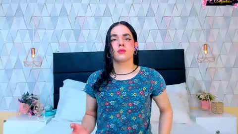 Justine online show from April 17, 4:04 am