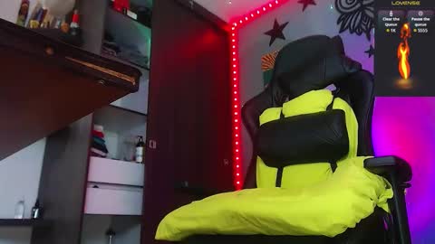 Justinsc online show from December 3, 9:13 pm