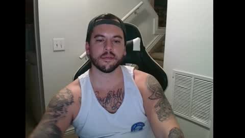 Snapshot of justintym69 chatting on November 6, 1:17 am justintym69 online show from November 6, 1:17 am