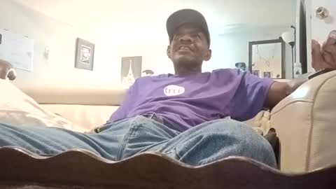 Snapshot of justjuice19640 chatting on October 29, 7:32 am justjuice19640 online show from October 29, 7:32 am