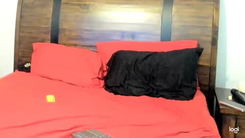 Snapshot of justmarriednsharing chatting on December 19, 7:07 am Riley and Jeff online show from December 19, 7:07 am