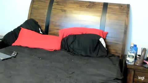 Snapshot of justmarriednsharing chatting on January 24, 8:55 am Riley and Jeff online show from January 24, 8:55 am