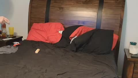 Snapshot of justmarriednsharing chatting on February 5, 7:20 pm Riley and Jeff online show from February 5, 7:20 pm