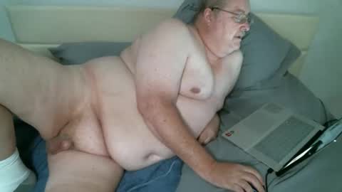 justmedm64 online show from February 16, 4:30 am