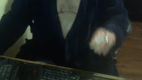 Snapshot of justmeohio chatting on March 29, 2:33 am justmeohio online show from March 29, 2:33 am