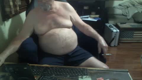 Snapshot of justmeohio chatting on April 13, 1:22 am justmeohio online show from April 13, 1:22 am