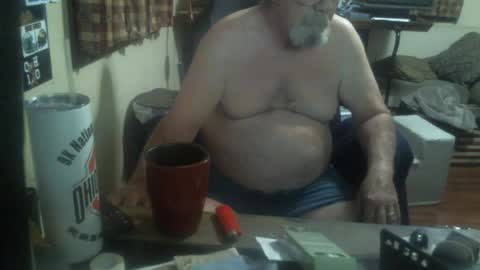 Snapshot of justmeohio chatting on July 18, 8:40 am justmeohio online show from July 18, 8:40 am