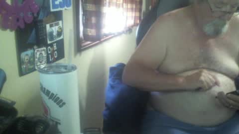 Snapshot of justmeohio chatting on August 2, 1:31 pm justmeohio online show from August 2, 1:31 pm