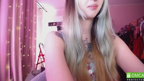 Snapshot of justmeowgirl chatting on May 20, 6:08 am justmeowgirl online show from May 20, 6:08 am