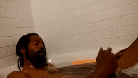 Snapshot of justmewithatd chatting on October 31, 6:25 am justmewithatd online show from October 31, 6:25 am