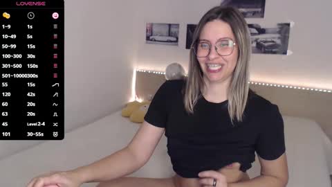 Julie online show from December 22, 4:59 pm