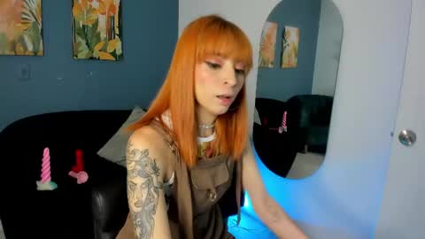 Snapshot of justmia_ chatting on July 1, 6:18 pm Mia online show from July 1, 6:18 pm
